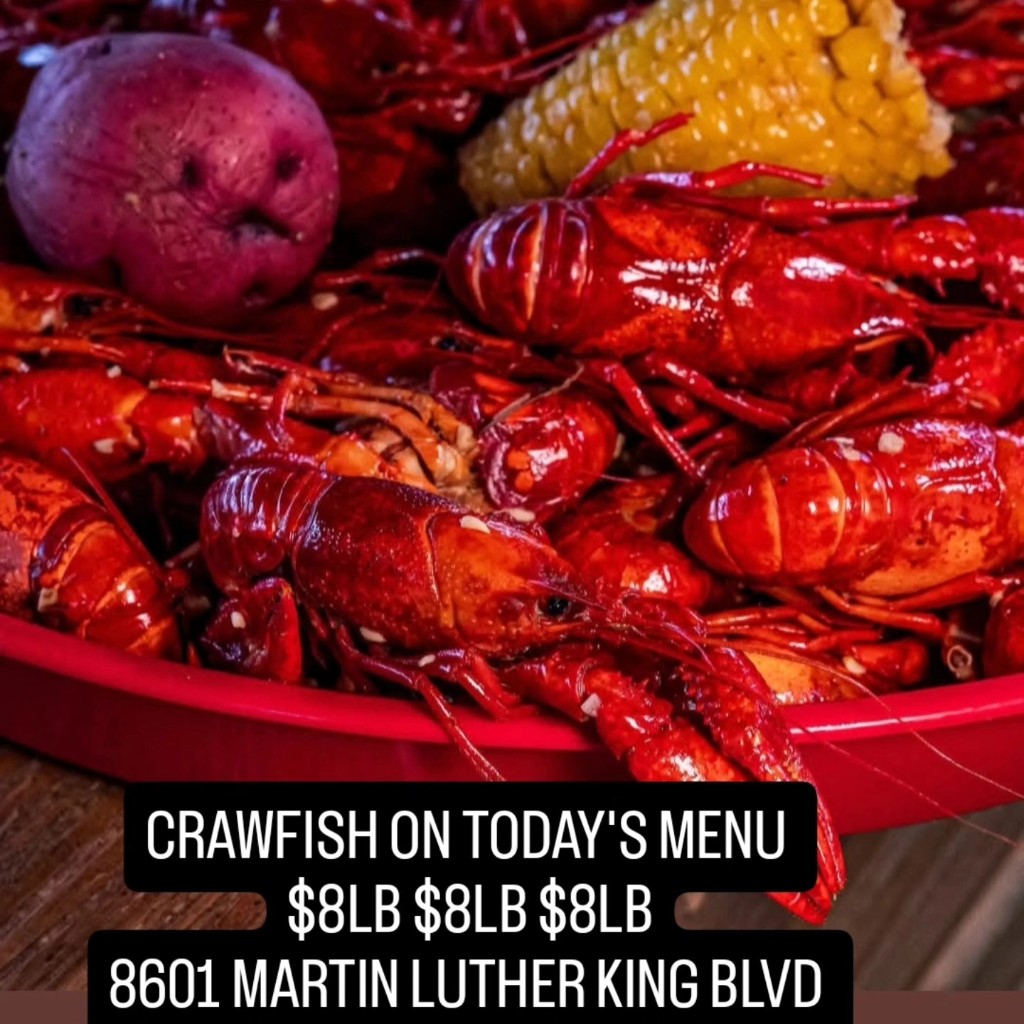 Seasoned crawfish boil with corn and red potatoes